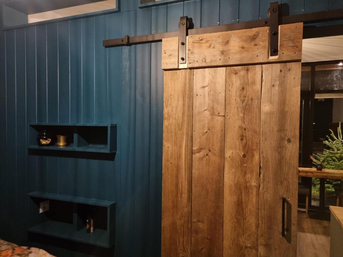 Tiny House In De Boomgaard Panzió Stad aan 't Haringvliet Kültér fotó